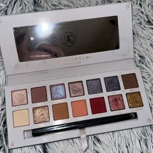 Anastasia Carli Bybel Eyeshadow Palette